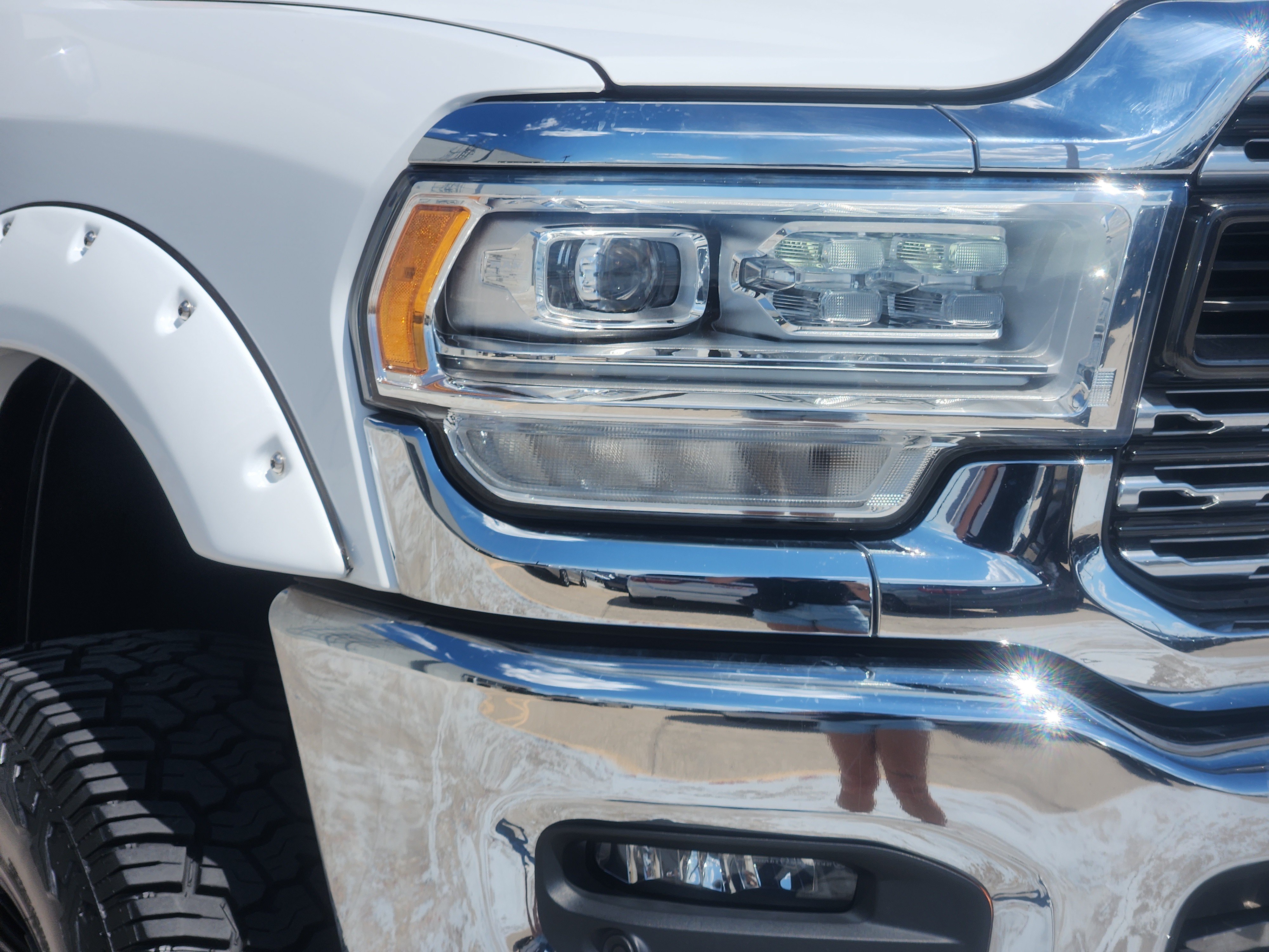 Used 2019 RAM 2500 Limited AWD/4WD image 9