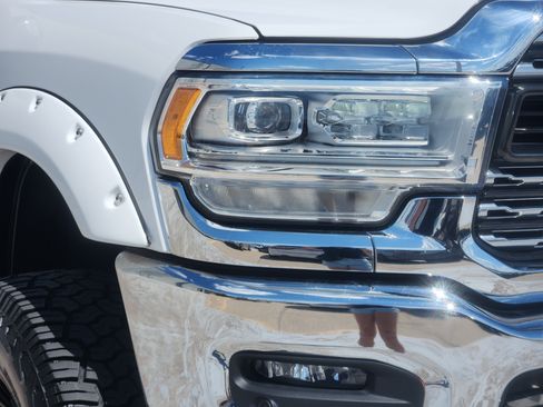 Used 2019 RAM 2500 Limited AWD/4WD image 9