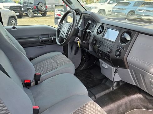 Used 2012 Ford F250 XL w/ PWR Equipment Group AWD/4WD image 11