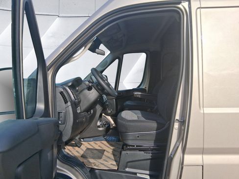 New 2026 RAM ProMaster 1500 w/ Quick Order Package 22G SLT image 10