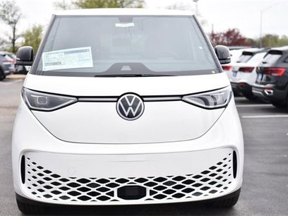 New 2025 Volkswagen ID. Buzz Pro S