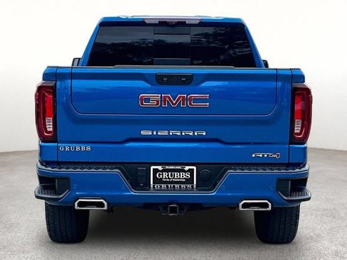 Used 2023 GMC Sierra 1500 AT4 w/ Technology Package AWD/4WD image 5