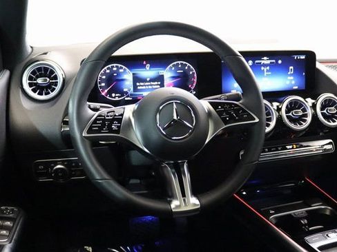 Certified 2025 Mercedes-Benz GLA 250 4MATIC image 19