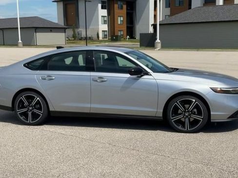New 2026 Honda Accord SE image 2