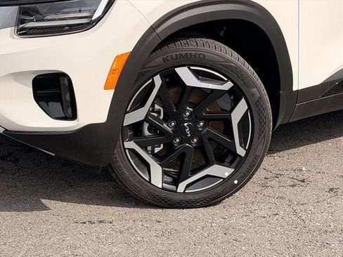 New 2026 Kia Seltos SX image 21