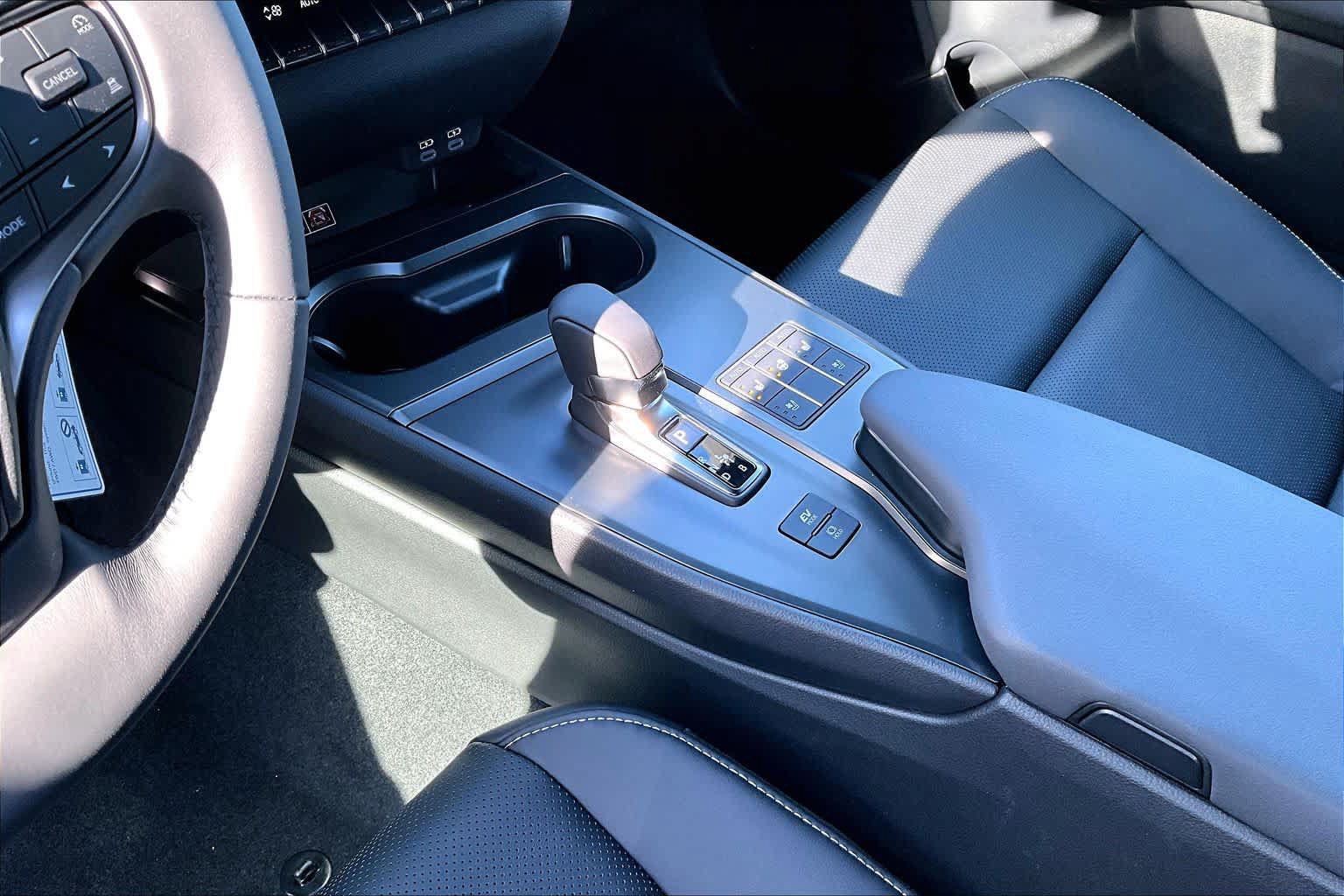 New 2026 Lexus UX 300h AWD w/ Accessory Package (2T) image 8