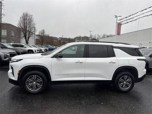 New 2026 Chevrolet Traverse LT w/ Driver Confidence Package image 39