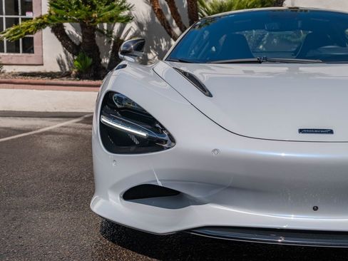 New 2026 McLaren 750S image 6