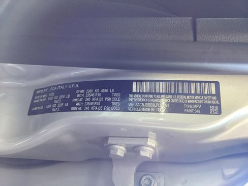 Used 2020 Jeep Renegade Latitude w/ UConnect 8.4 Nav Group AWD/4WD image 16