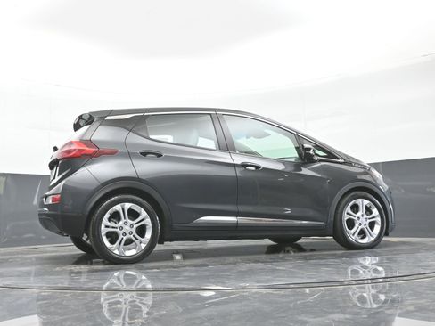 Used 2020 Chevrolet Bolt LT FWD image 39