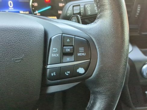 Used 2020 Ford Explorer XLT image 24