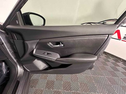 Used 2021 Nissan Sentra SR image 23