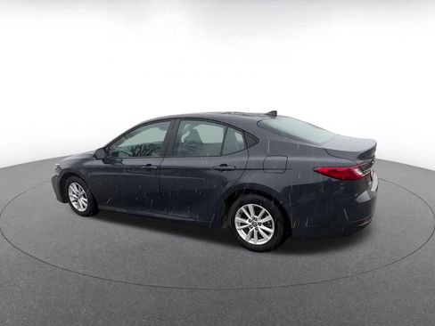 Used 2025 Toyota Camry LE image 10