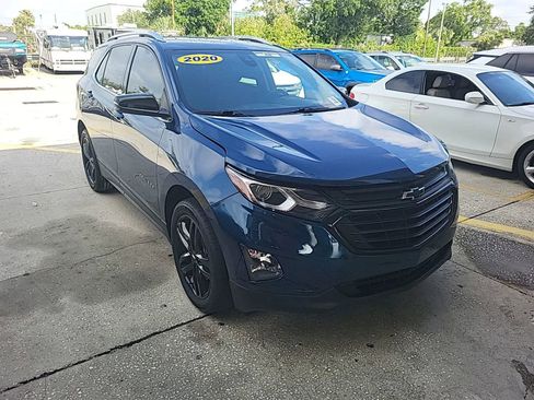 Used 2020 Chevrolet Equinox LT w/ Sport Edition FWD image 2