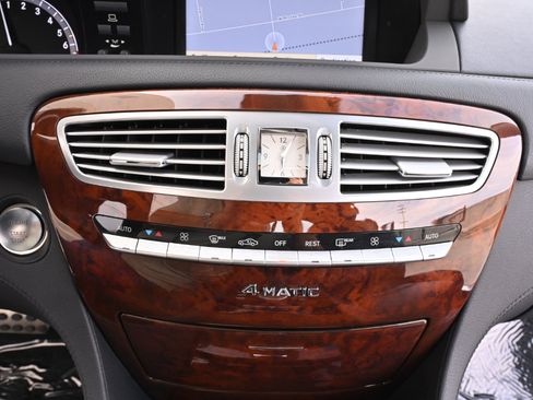 Used 2010 Mercedes-Benz CL 550 4MATIC image 25