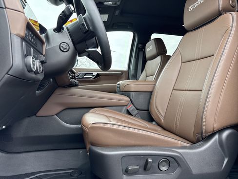 Certified 2025 Chevrolet Tahoe High Country image 16