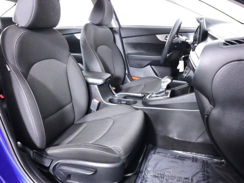 Used 2023 Kia Forte LXS w/ LXS Technology Package image 35