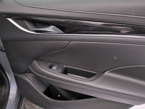 Used 2019 Buick LaCrosse Essence w/ Sights and Sounds Package image 21