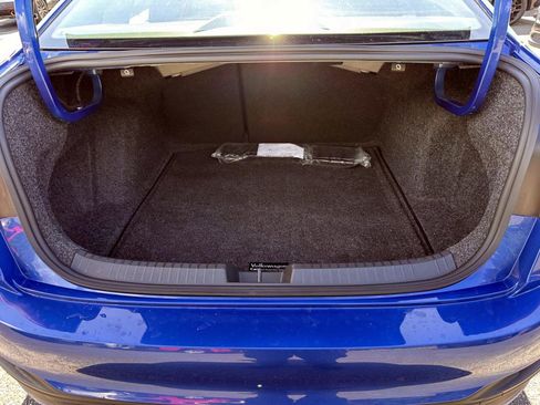 Used 2022 Volkswagen Jetta S FWD image 7