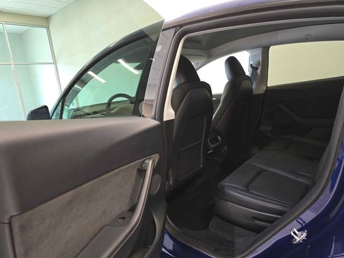 Used 2023 Tesla Model Y Long Range AWD/4WD image 28