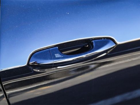 Used 2019 Ford Mustang GT w/ Equipment Group 301A image 8