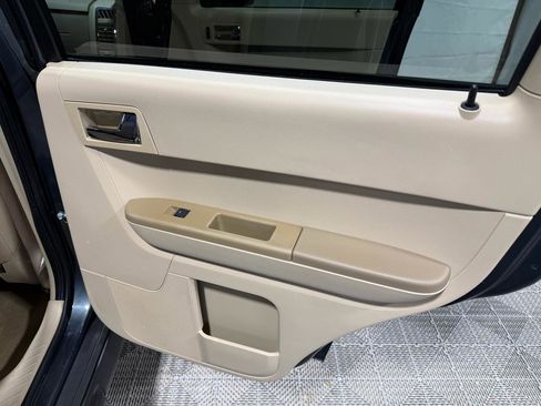 Used 2008 Ford Escape Limited AWD/4WD image 17