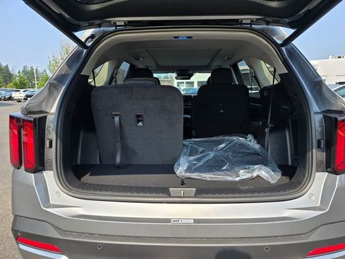 New 2025 Kia Sorento EX w/ EX Panoramic Sunroof Package image 3