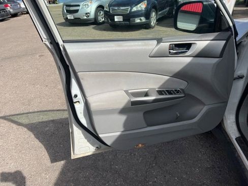 Used 2010 Subaru Forester 2.5X Limited image 13