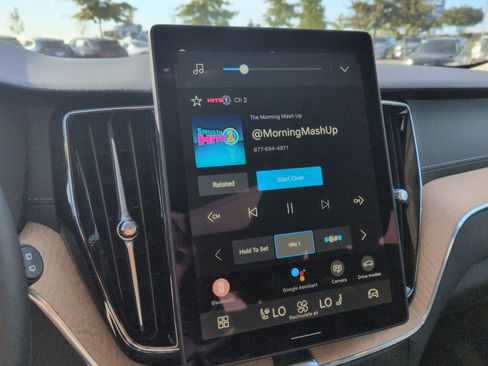 New 2026 Volvo XC60 B5 Ultra w/ Protection Package Premier image 18