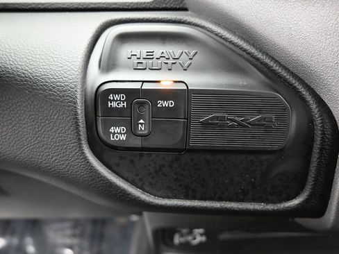 Used 2024 RAM 3500 Big Horn AWD/4WD image 33