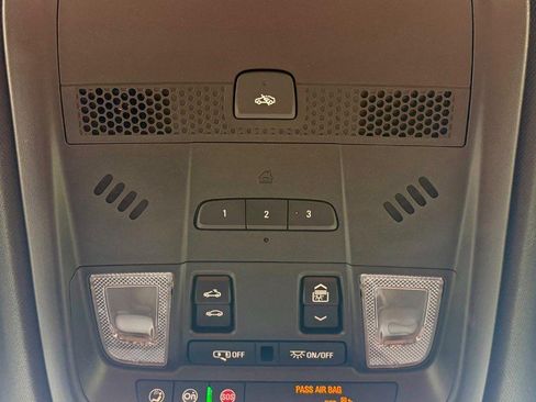 Used 2025 Cadillac XT5 Premium Luxury FWD image 31