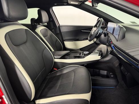 Used 2023 Kia EV6 GT-Line AWD/4WD image 32