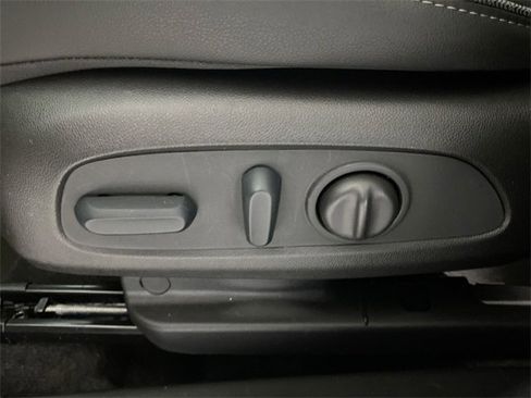 Used 2022 Buick Encore GX Preferred w/ Cold Weather Comfort Package image 25