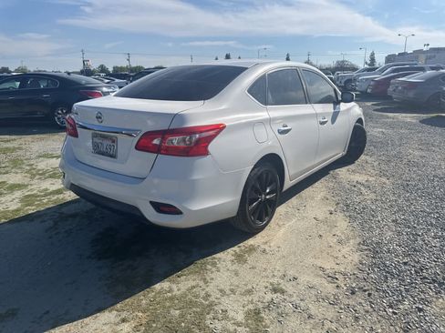 Used 2017 Nissan Sentra S image 5