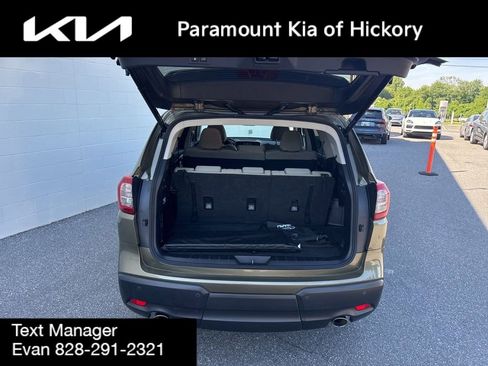 Used 2023 Subaru Ascent Premium w/ Convenience Package AWD/4WD image 10