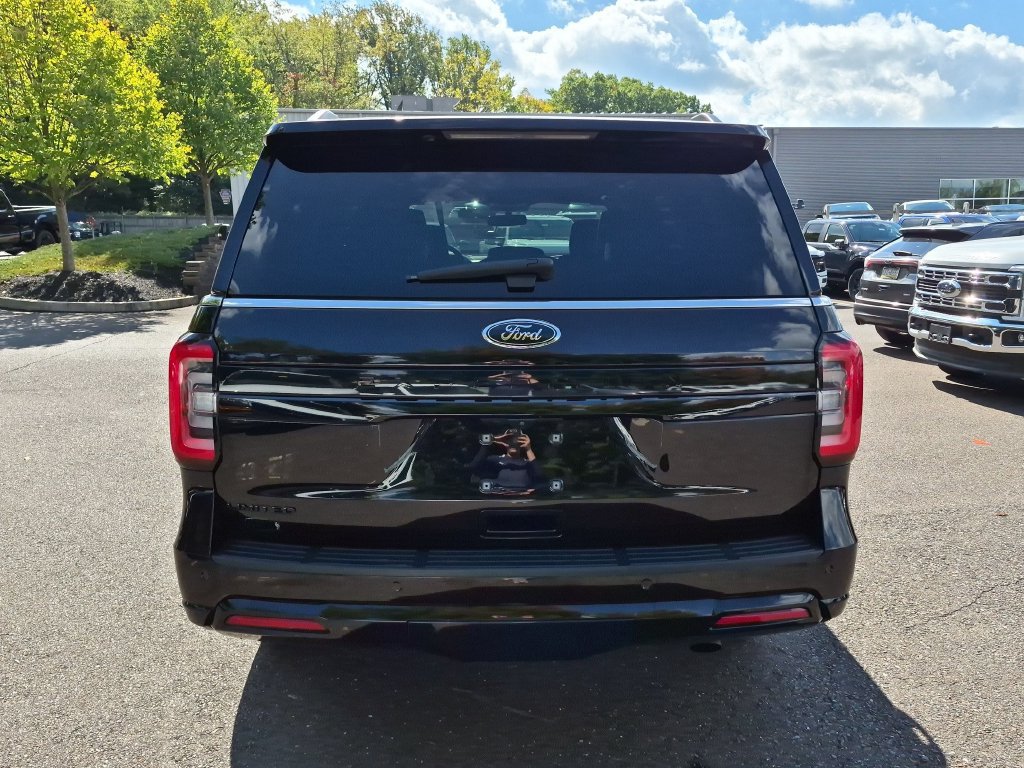 Certified 2023 Ford Expedition Limited AWD/4WD image 10