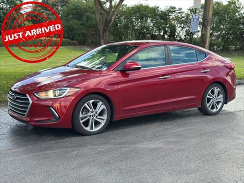 Used 2017 Hyundai Elantra Limited image 2