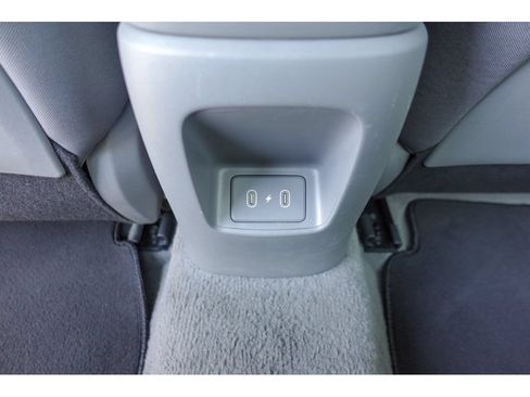 Used 2026 Hyundai Elantra SEL FWD image 28