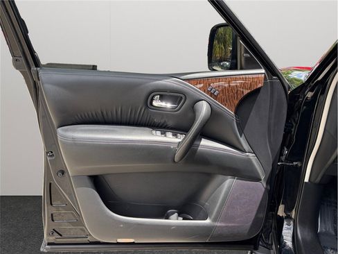 Used 2020 Nissan Armada SL w/ Premium Package image 23