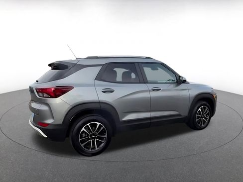 Used 2025 Chevrolet TrailBlazer LT image 14