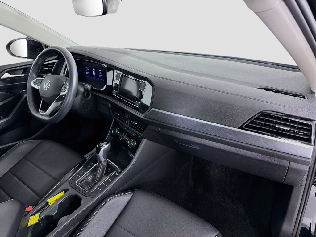 Used 2024 Volkswagen Jetta SE w/ Panoramic Sunroof Package FWD image 26