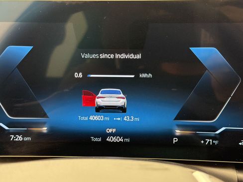 Used 2023 BMW i4 eDrive35 w/ Premium Package RWD image 19