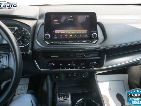 Used 2024 Nissan Rogue SV AWD/4WD image 30