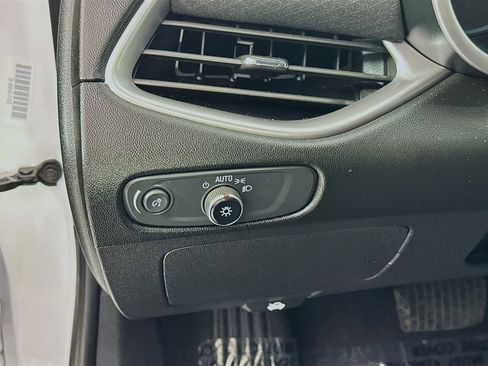 Used 2023 Chevrolet Malibu LT image 10