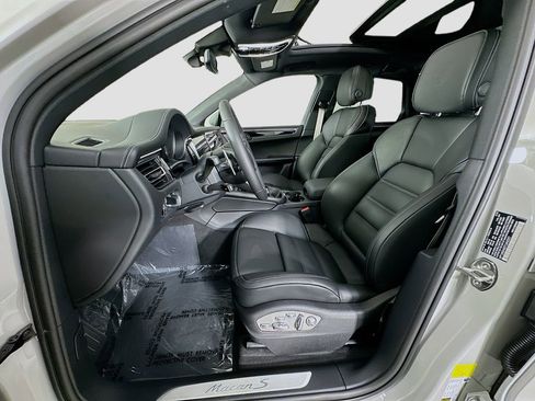 New 2026 Porsche Macan S AWD/4WD image 5