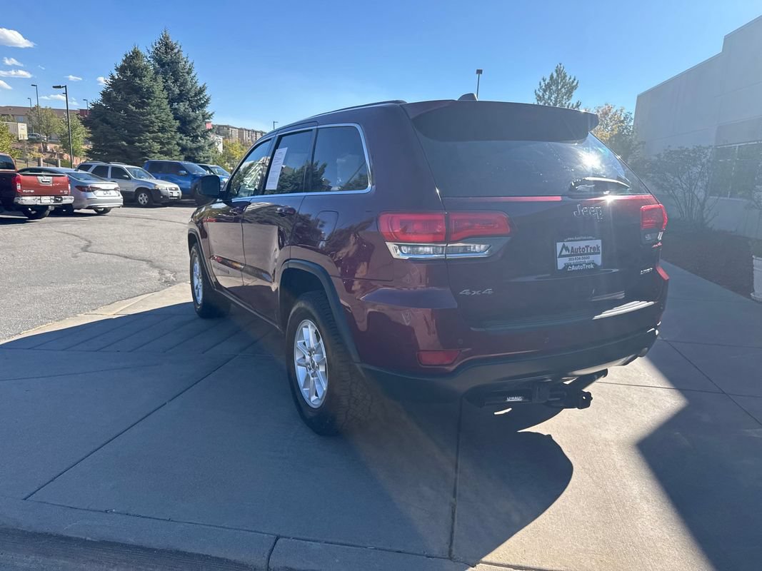 Used 2018 Jeep Grand Cherokee Laredo AWD/4WD image 10