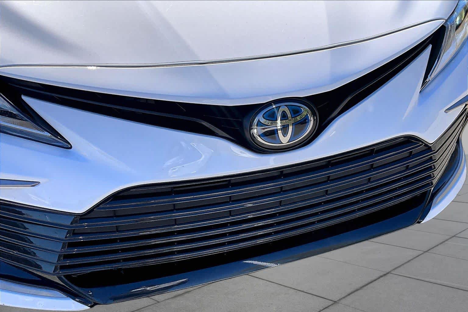 Used 2022 Toyota Camry LE FWD image 29