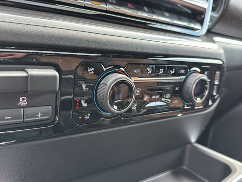 New 2026 Chevrolet Silverado 1500 High Country w/ High Country Premium Package image 25