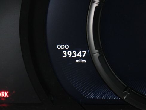 Used 2022 Lexus IS 350 F Sport RWD image 11