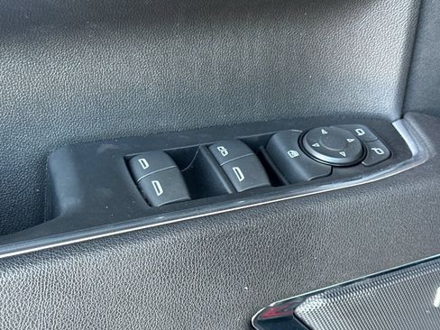 Used 2025 Chevrolet Silverado 1500 LT Trail Boss w/ Convenience Package II AWD/4WD image 12